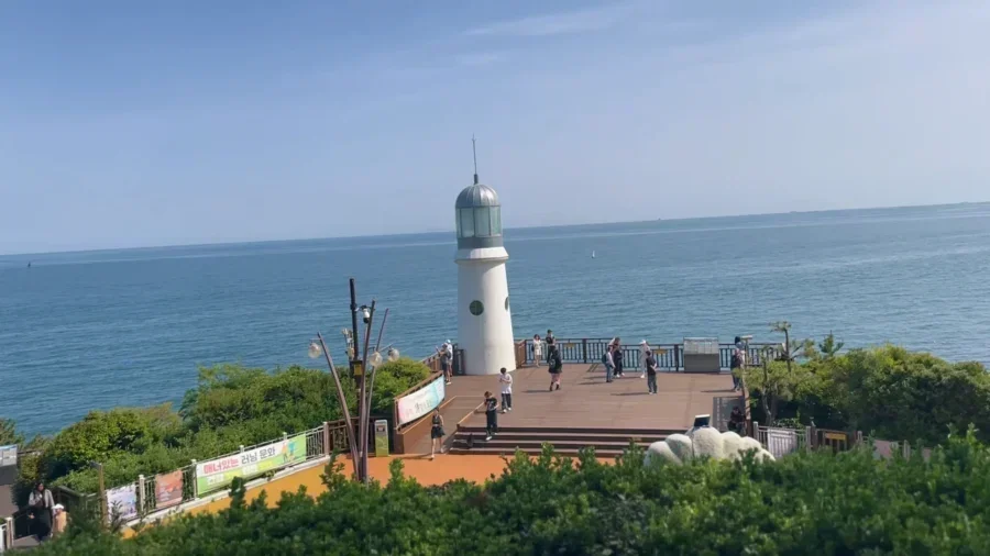 Alone in Busan Travel Vlog 🌊 Eating Exploring Cafes Beaches Local Markets Gamcheon Village 12 4 screenshot 1