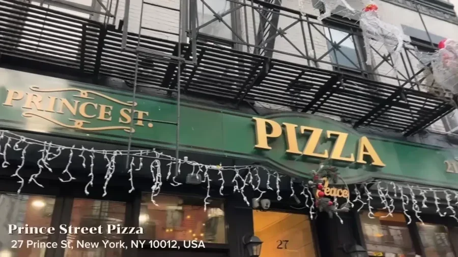 Alone in New York🗽 What I Eat Coffee Hopping Exploring Shopping Cozy Vlog NYC VLOG Ep. 1 18 36 screenshot