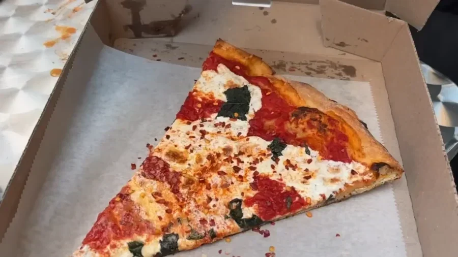 Alone in New York🗽 What I Eat Coffee Hopping Exploring Shopping Cozy Vlog NYC VLOG Ep. 1 19 16 screenshot 1