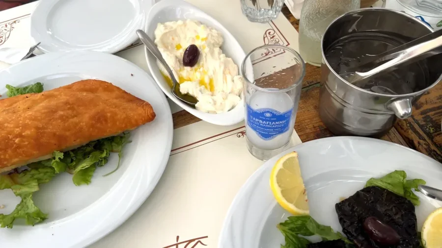 Das beste Essen in Athen und die Top 4 Orte für eine griechische kulinarische Odyssee 20 Athens and Top 4 Spots for a Greek Culinary Odyssey 12