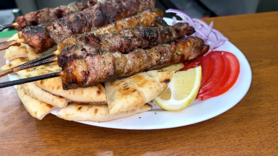 Das beste Essen in Athen und die Top 4 Orte für eine griechische kulinarische Odyssee 9 Athens and Top 4 Spots for a Greek Culinary Odyssey 20