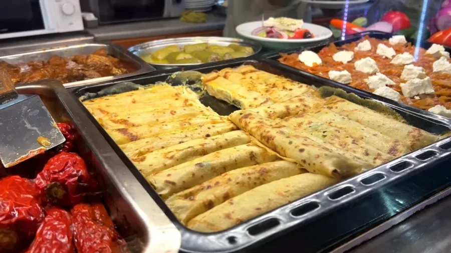 Das beste Essen in Athen und die Top 4 Orte für eine griechische kulinarische Odyssee 25 Athens and Top 4 Spots for a Greek Culinary Odyssey 35 1