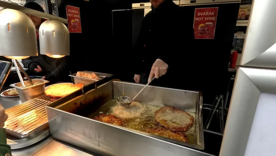 Meilleure cuisine de rue à Prague et les 4 meilleurs endroits pour une aventure culinaire 5 Best Street Food in Prague and Top 4 Spots for a Culinary Adventure 20