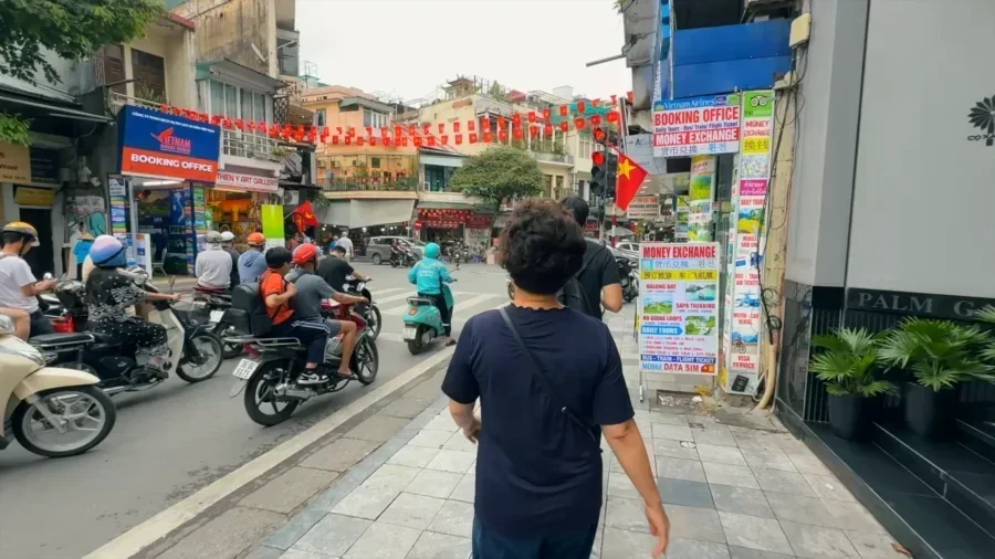 Guide de Voyage à Hanoi, Vietnam : Guide de Survie pour l'Intense Âme du Vietnam 4 Hanoi Vietnam Travel Guide Survival Guide to the Intense Soul of Vietnam 27