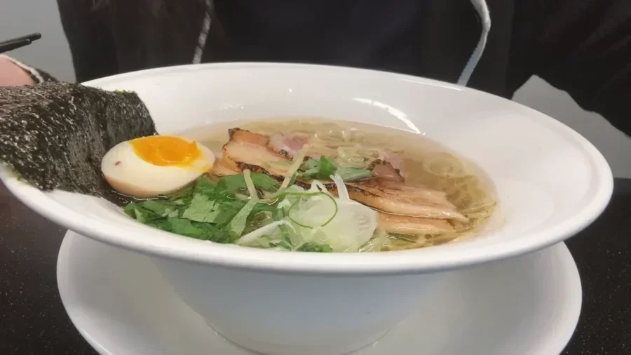 Life in Seoul Coffee shops Pop Up stores Rainy day Vintage Flea Market Korea VLOG 28 53 screenshot 1