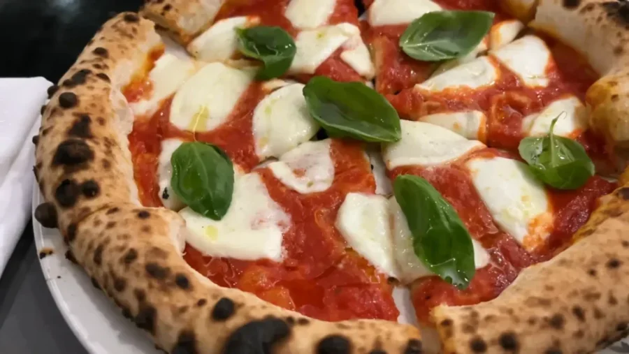 Pizza de Roma: Te Garantizamos que Tendrás una Experiencia Religiosa con Estos 5 Mejores Lugares 13 Rome Pizza You Are Guaranteed to Have a Religious Experience with These Top 5 Spots 7