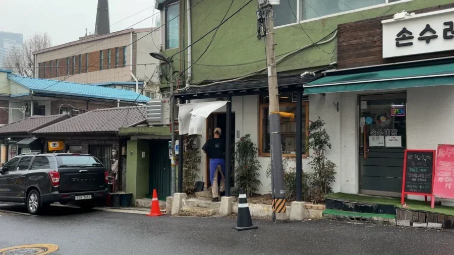 Seoul Travel Winter Delicacies Hip Spots from Yongsan to Noryangjin 20