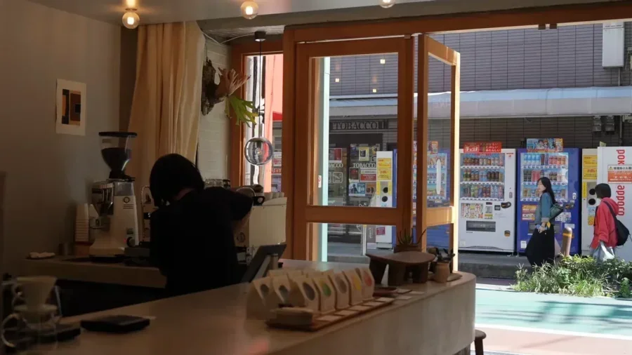 TOP 6 Osaka Coffee Shops ☕️ Osaka Cafe Hopping 🇯🇵 osakavlog 8 44 screenshot