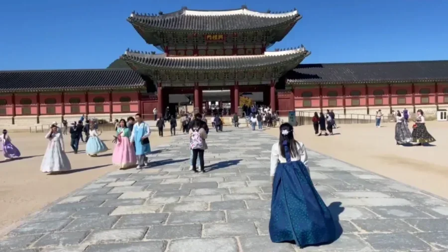 景福宮指南:訪問首爾皇家心臟的提示(交通、入場及住宿) 12 We Visited Seouls INCREDIBLE Palace Gyeongbokgung 경복궁 Tour Guide 3 10 screenshot