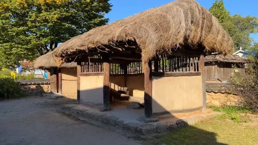 景福宮指南:訪問首爾皇家心臟的提示(交通、入場及住宿) 23 We Visited Seouls INCREDIBLE Palace Gyeongbokgung 경복궁 Tour Guide 7 19 screenshot