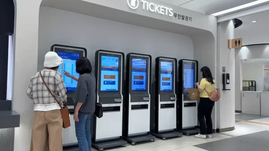 📍Gyeongju Korea Travel Guide 12 Things To Do Itineraries Cheomseongdae Bulguksa Gyeongju World 0 21 screenshot