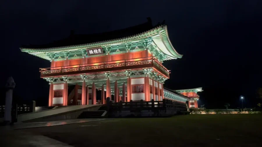 📍Gyeongju Korea Travel Guide 12 Things To Do Itineraries Cheomseongdae Bulguksa Gyeongju World 3 1 screenshot